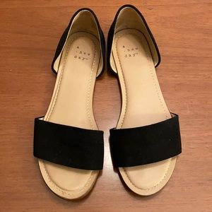 Target a new day sandal
